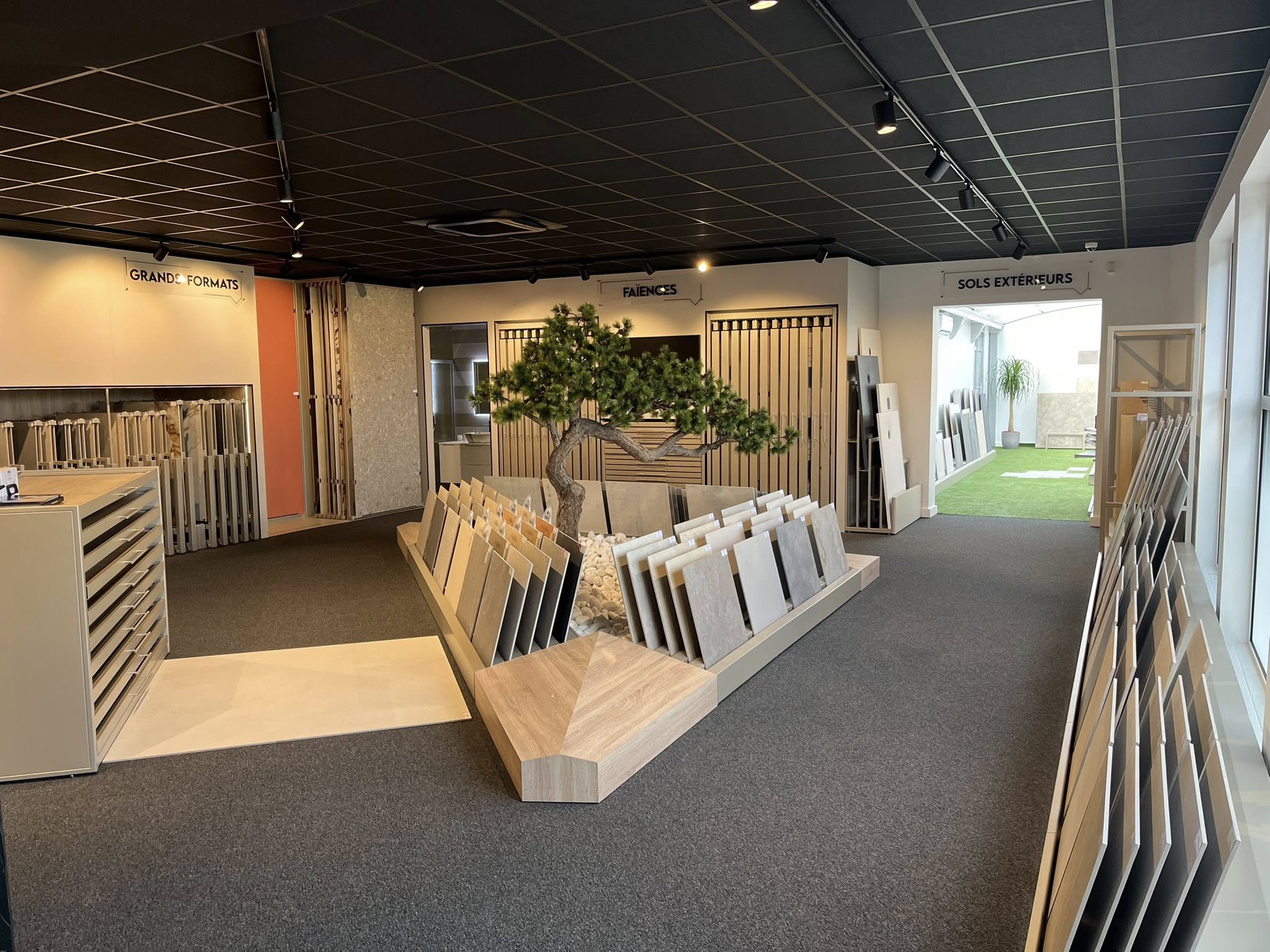 Vendée Carrelage L'univers faïence et céramique (85)