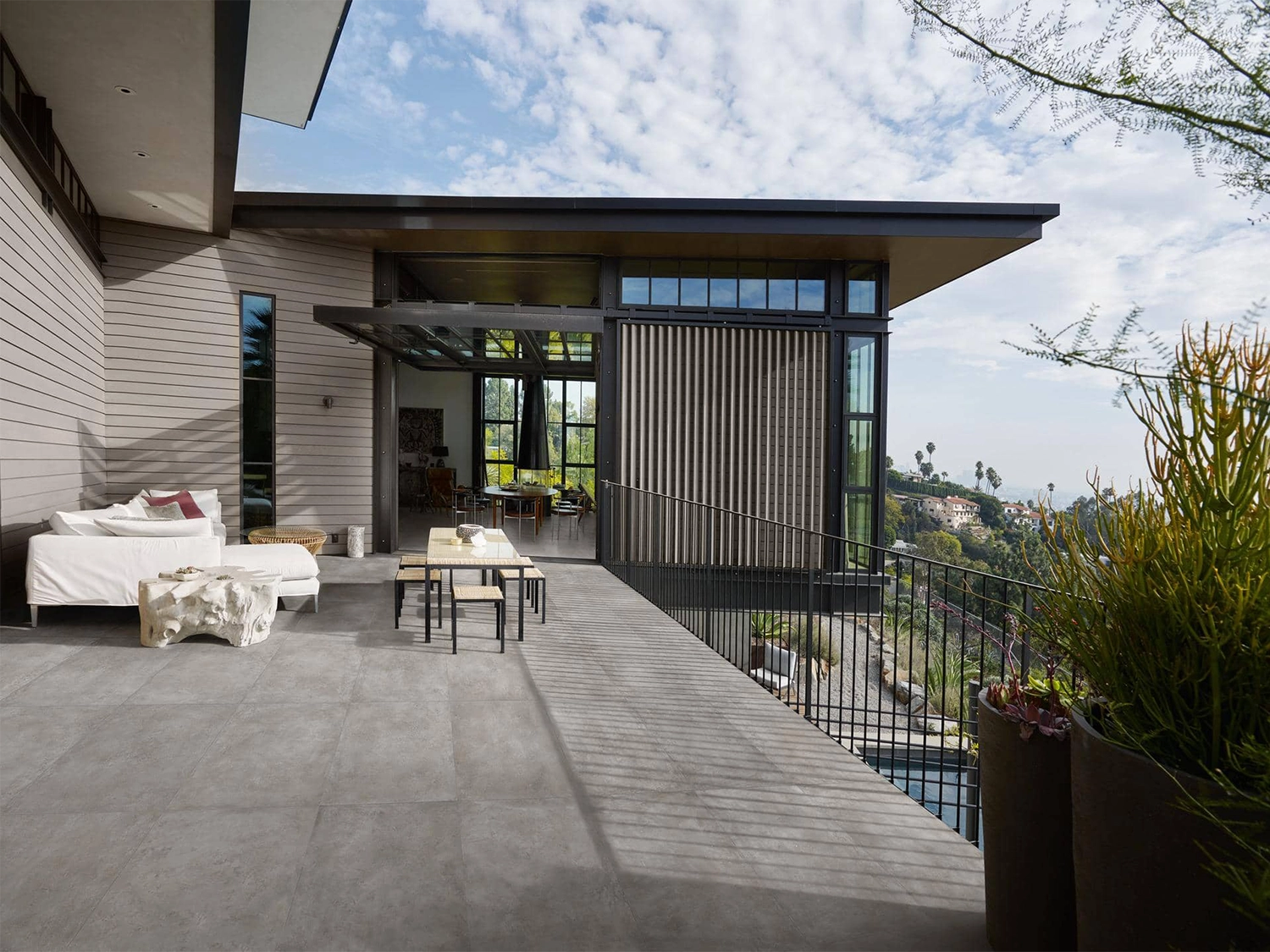 Carrelage extérieur pour terrasse et aménagements extérieurs